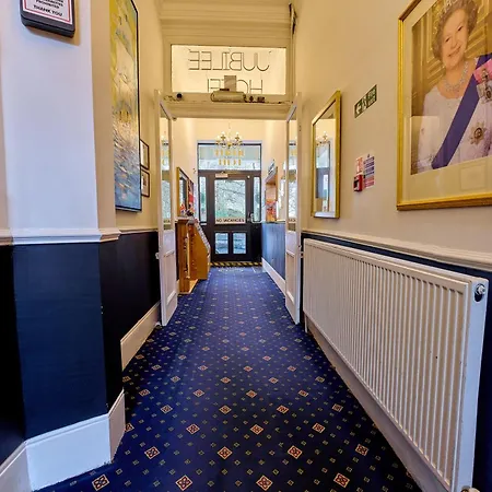 Jubilee Hotel Victoria London Exterior photo