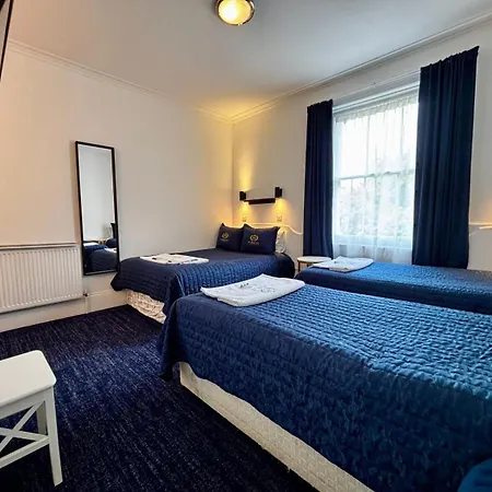 Jubilee Hotel Victoria London Exterior photo