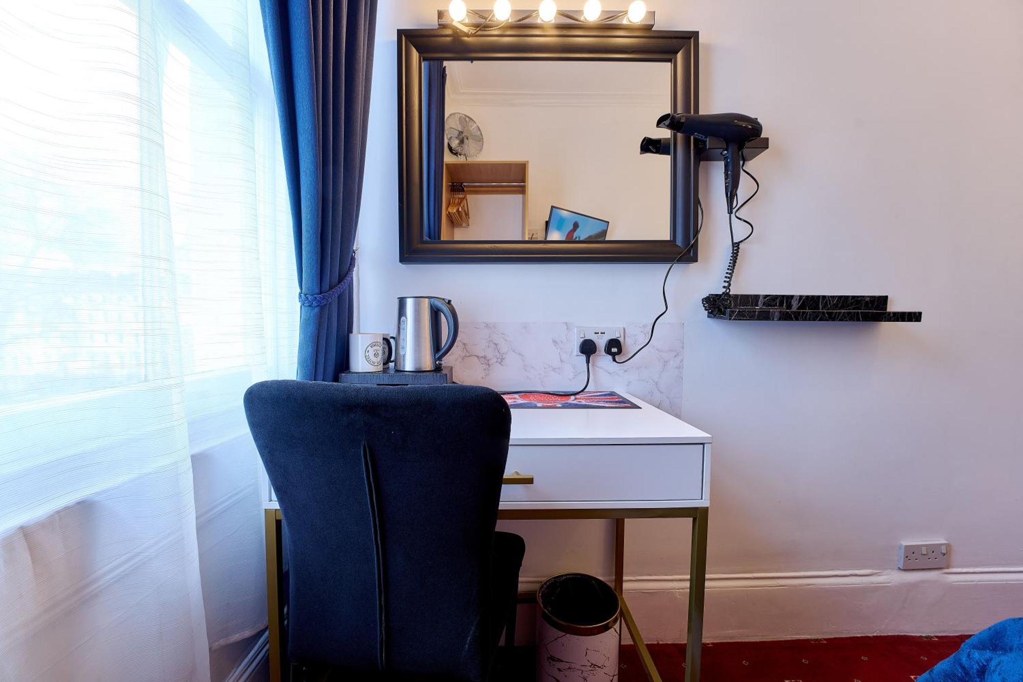 Hotel Jubilee Victoria London