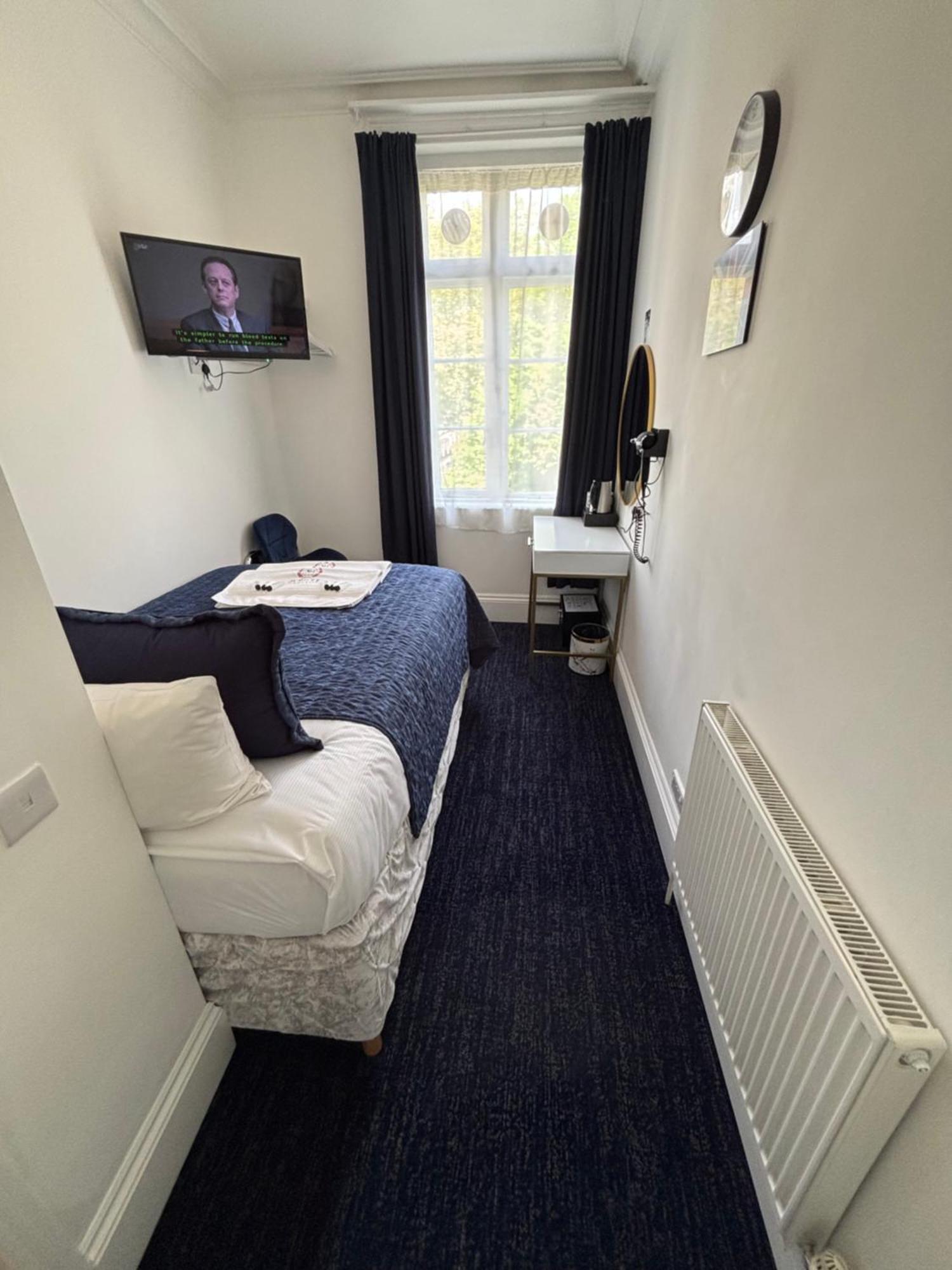 Hotel Jubilee Victoria London