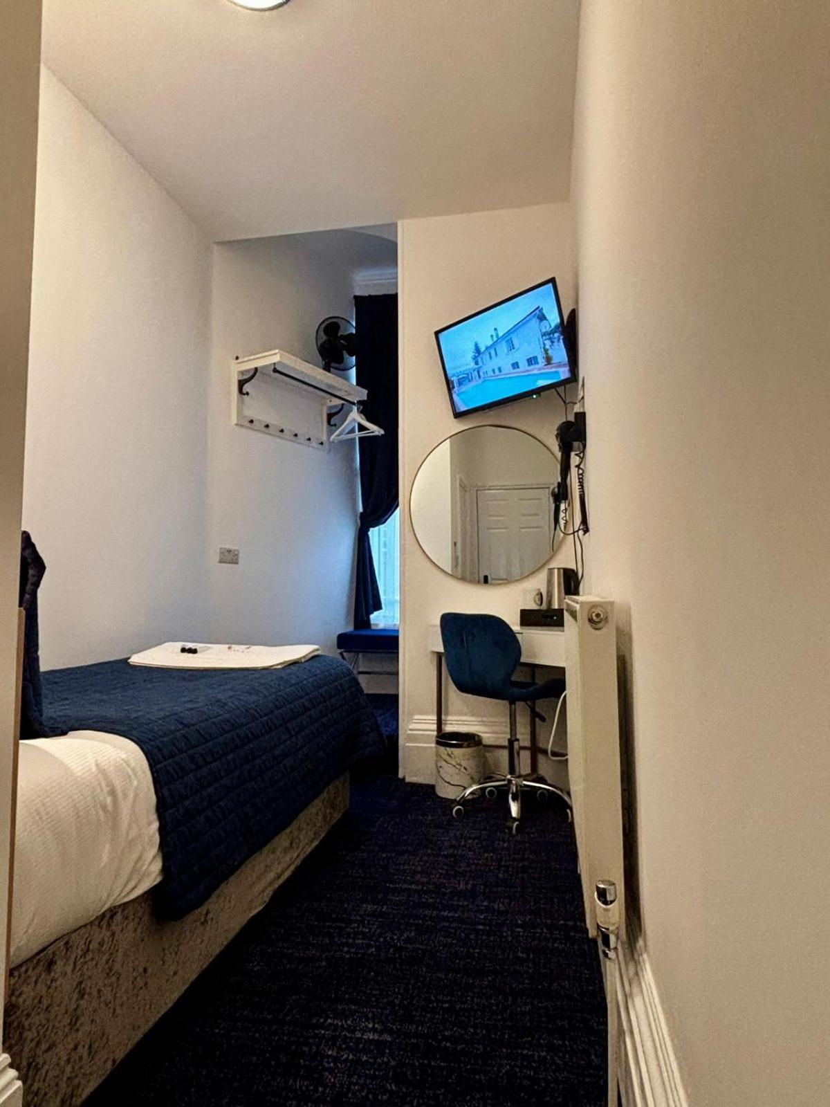 Hotel Jubilee Victoria London