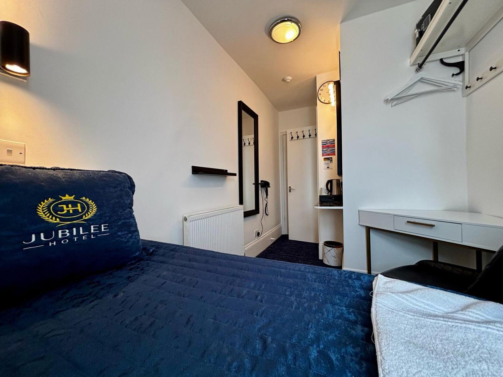 Jubilee Victoria 3*