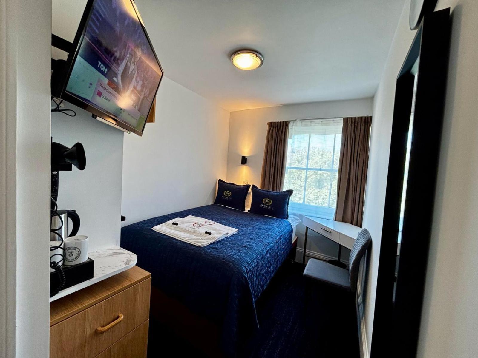 Jubilee Victoria 3* London