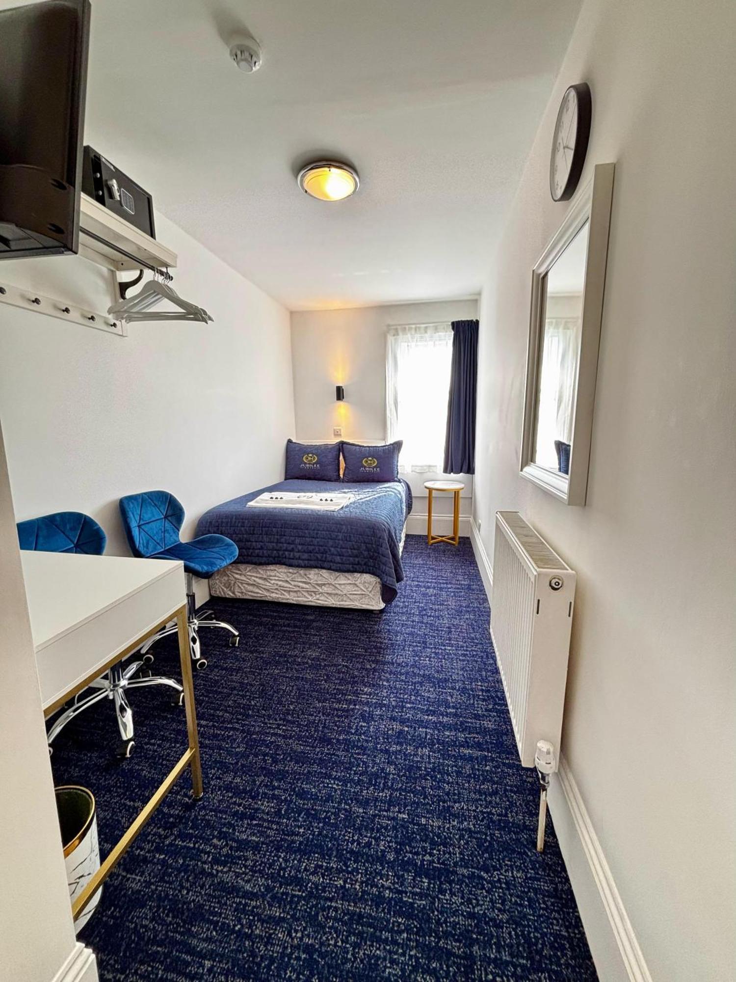 Hotel Jubilee Victoria 3*
