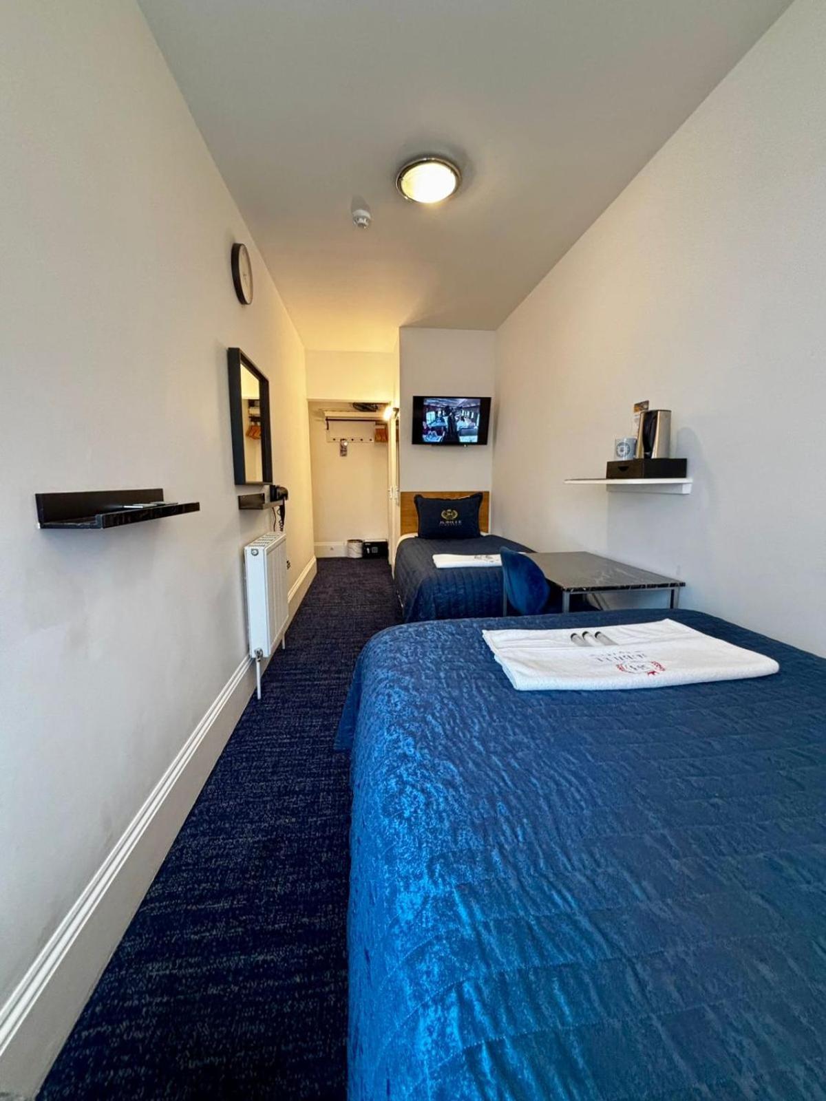 Hotel Jubilee Victoria 3*