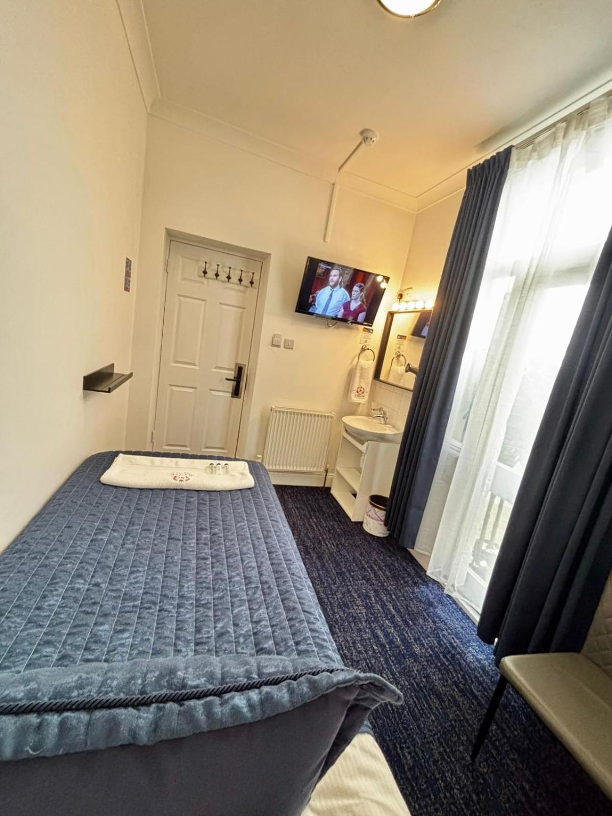 Hotel Jubilee Victoria London