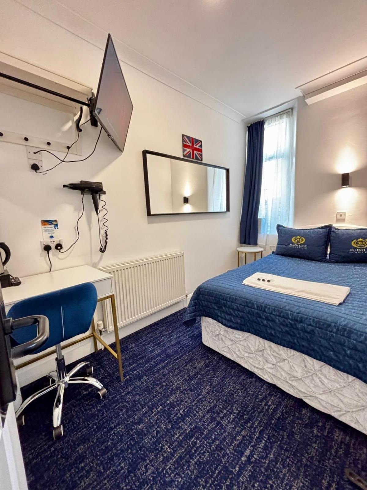 Jubilee Victoria 3*